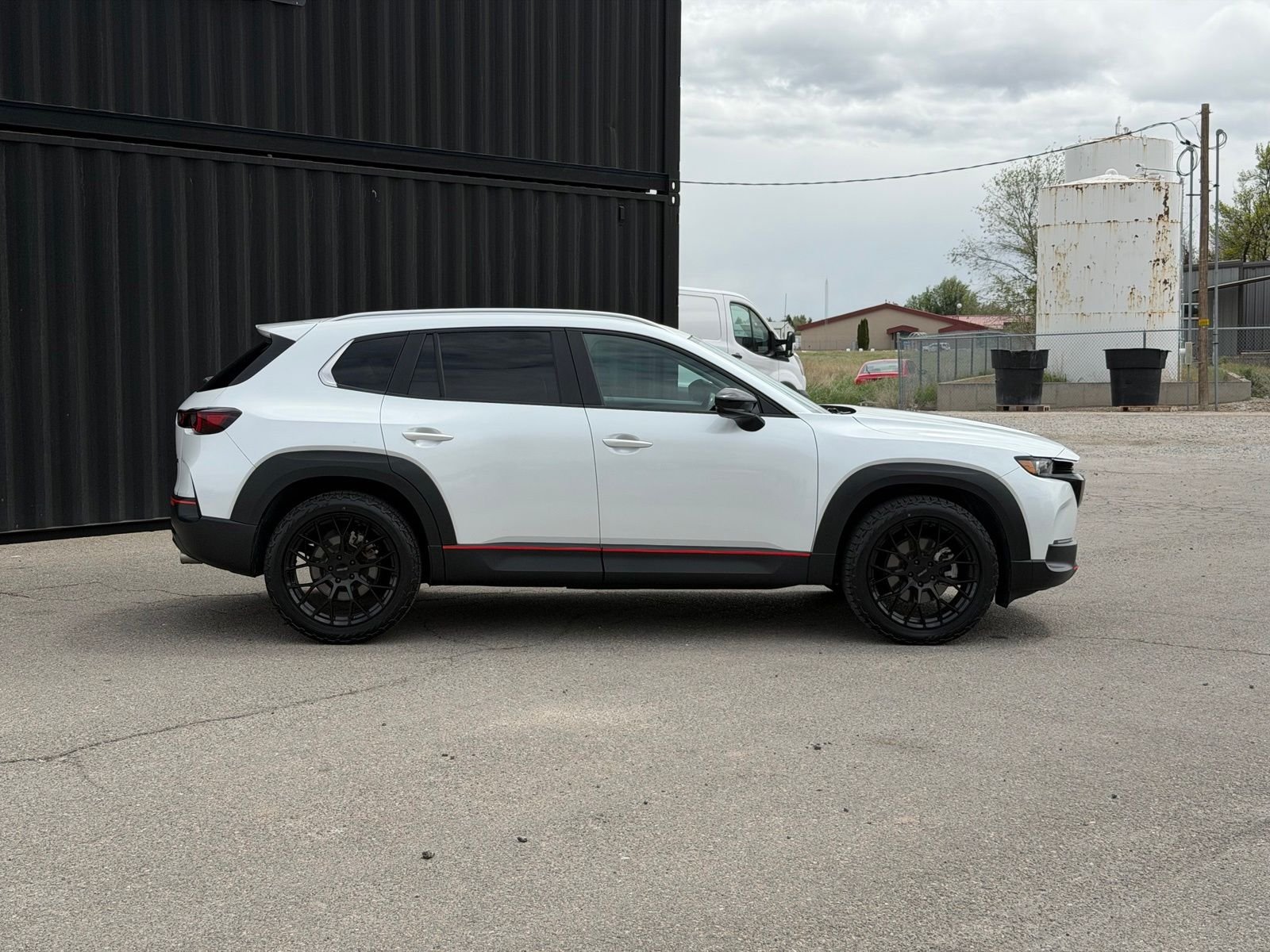 View vehicle photo 6