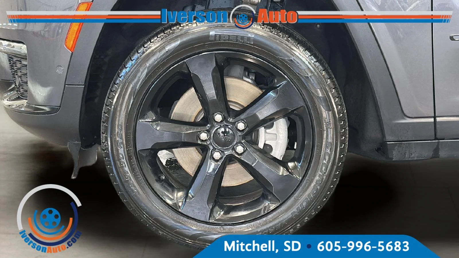 Used 2024 Baltic Gray Metallic Clearcoat Jeep Limited image 9