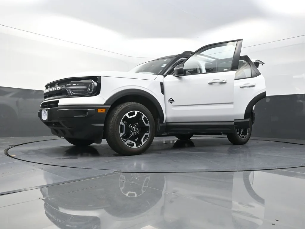Used 2024 White Ford Outer Banks image 33