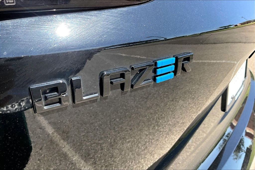 Used 2024 Black Chevrolet RS image 33