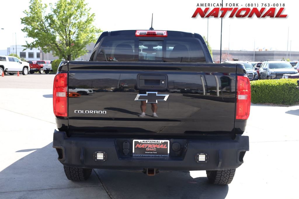 Used 2018 Black Chevrolet 4WD Z71 image 5