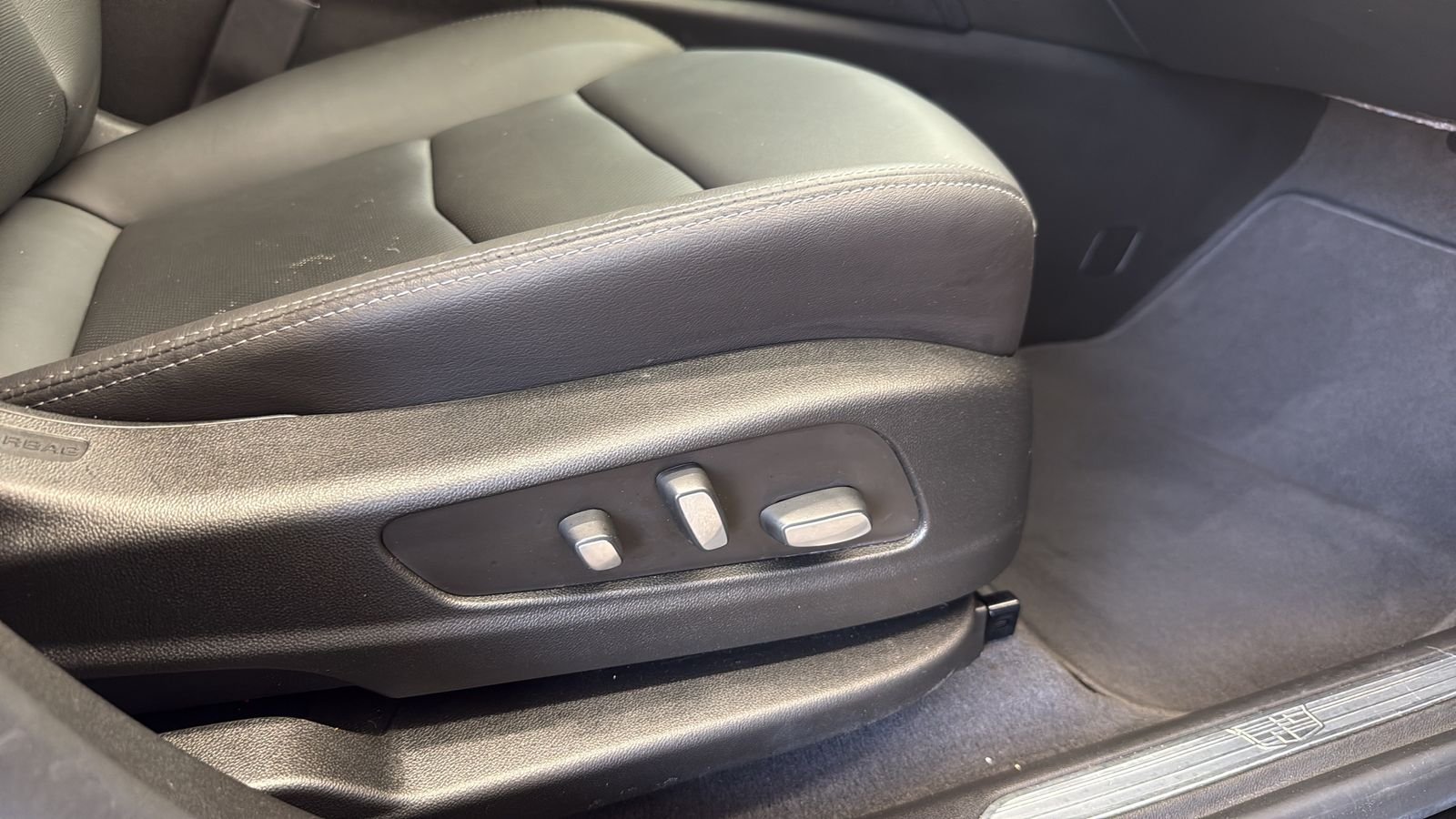 Used 2023 Black Cadillac Sport image 25