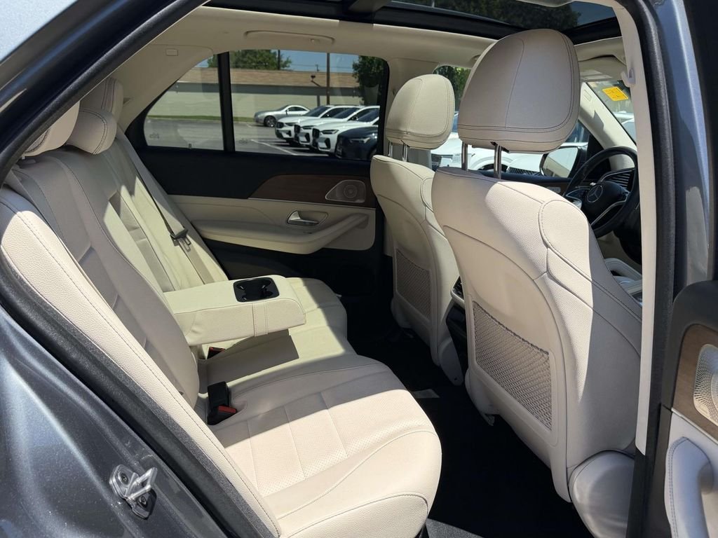 Used 2024 Gray Mercedes-Benz GLE 450 image 13