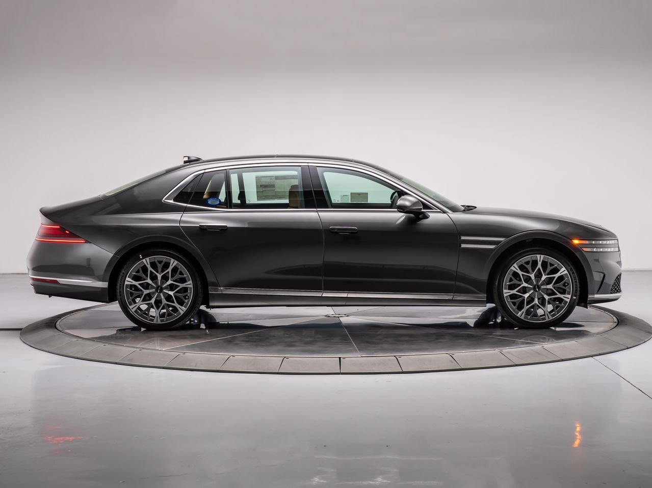 New 2026 Makalu Gray Genesis 3.5T E-SC MHEV image 6