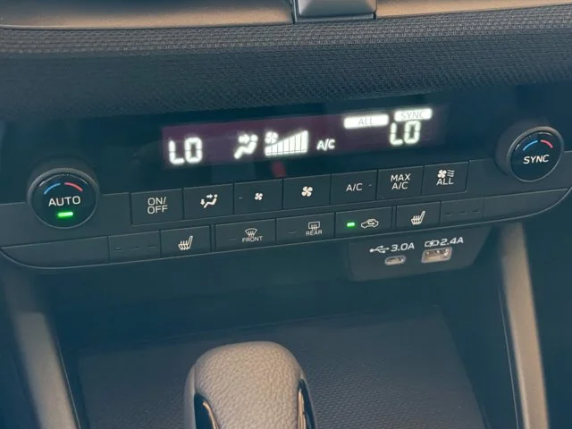 New 2026 SAPPHIRE BLUE PEARL Subaru Premium image 48