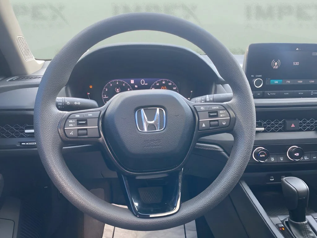 Used 2025 Gray Honda SE image 10