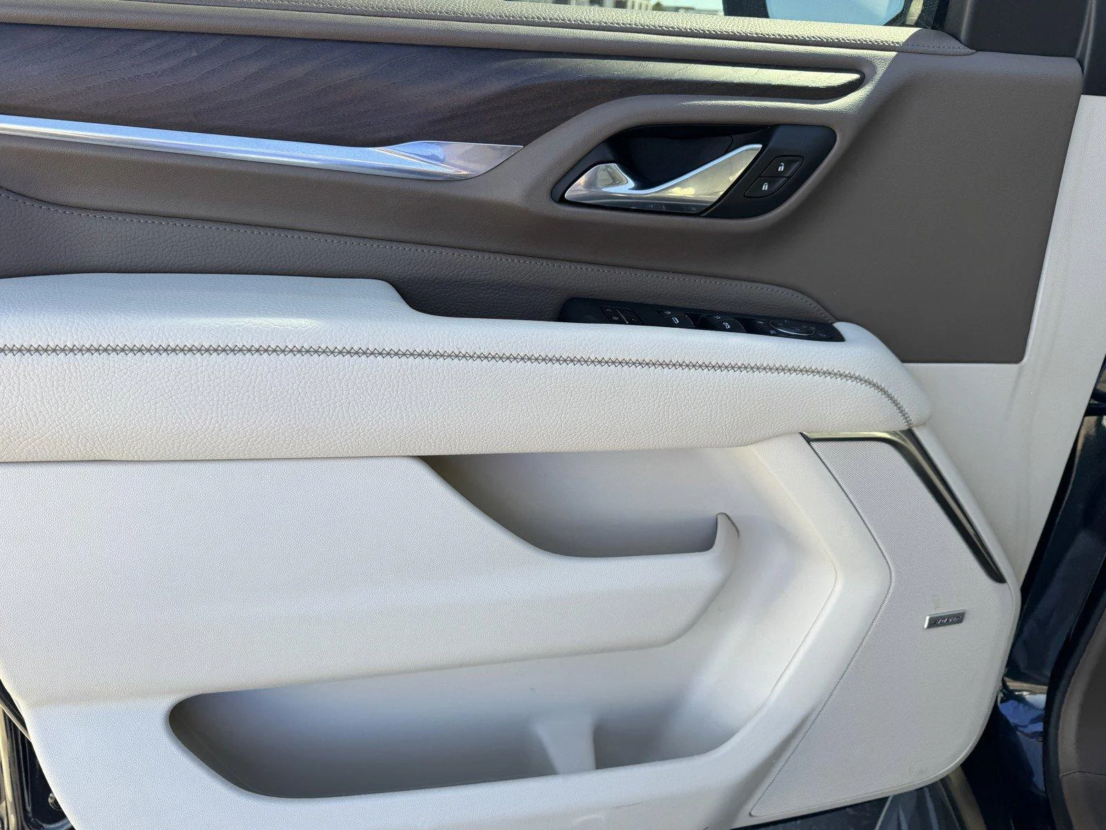 Used 2024 Midnight Blue Metallic GMC Denali image 16