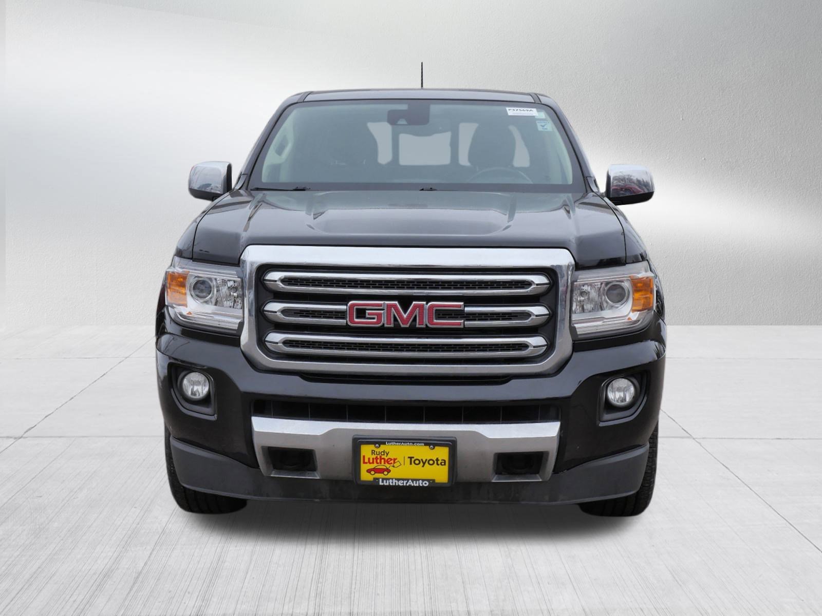Used 2015 GMC Canyon SLT with VIN 1GTG6CE39F1269277 for sale in Golden Valley, MN