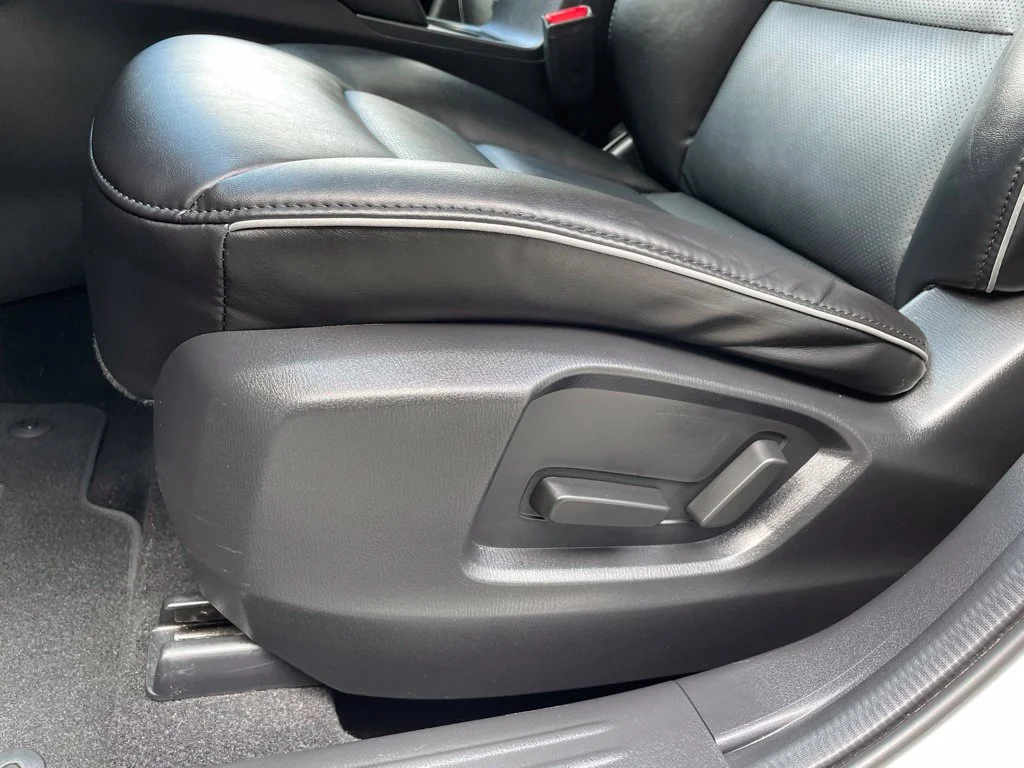 Certified Used 2024 White Mazda 2.5 S Select Package image 12