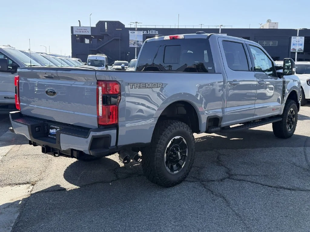New 2026 Glacier Gray Metallic Tri-Coat Ford F-250® Lariat® image 6