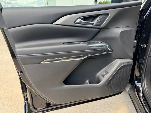 Used 2026 Mosaic Black Metallic Chevrolet LT image 4