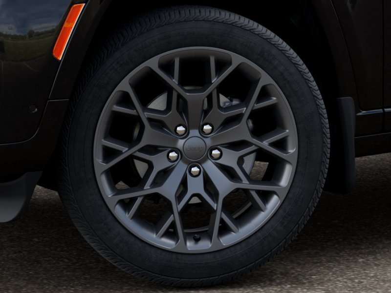 New 2026 Diamond Black Crystal Pearl-Coat Exterior Paint Jeep Summit image 8