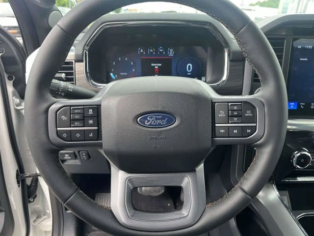 New 2026 Star White Metallic Tri-Coat Ford Lariat image 15