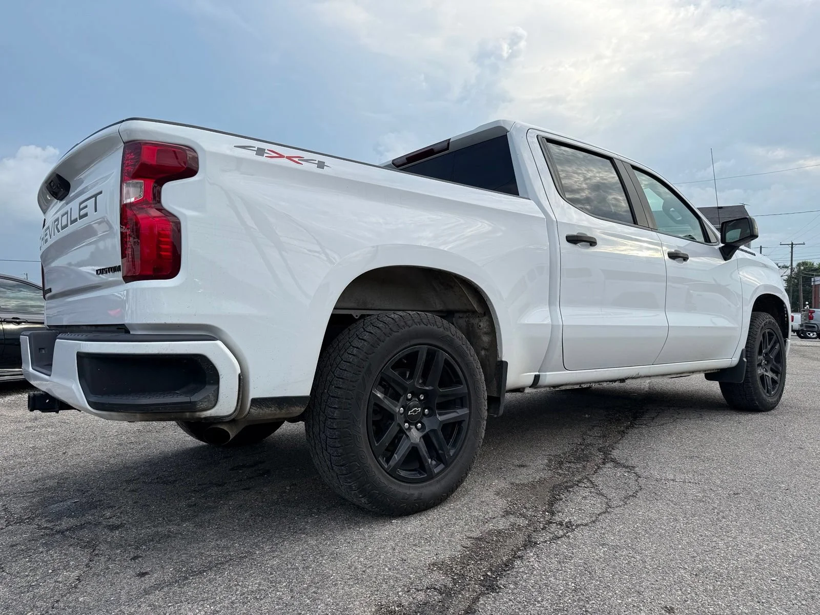 Used 2022 Summit White Chevrolet Custom image 6