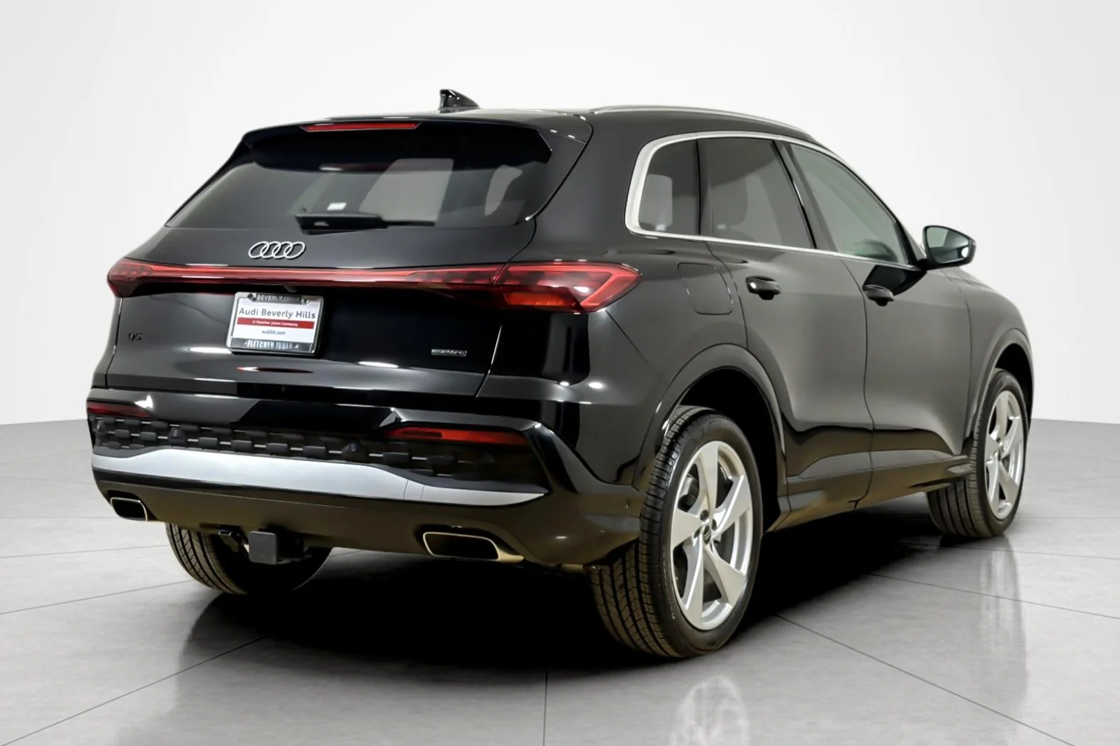 Used 2025 Mythos Black Metallic Audi Premium Plus 2.0 TFSI quattro image 5
