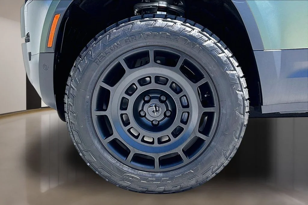 New 2026 Green Land Rover S image 13