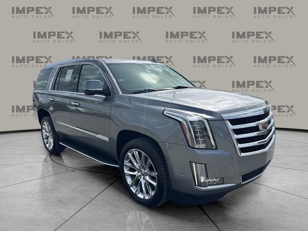 Used 2020 Gray Cadillac Luxury image 7