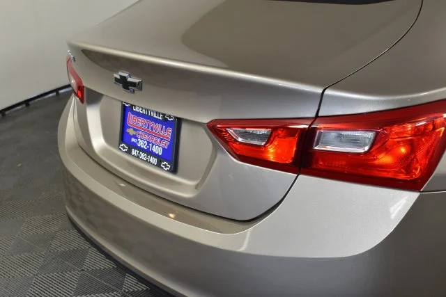 Used 2022 Gray Chevrolet LS image 7