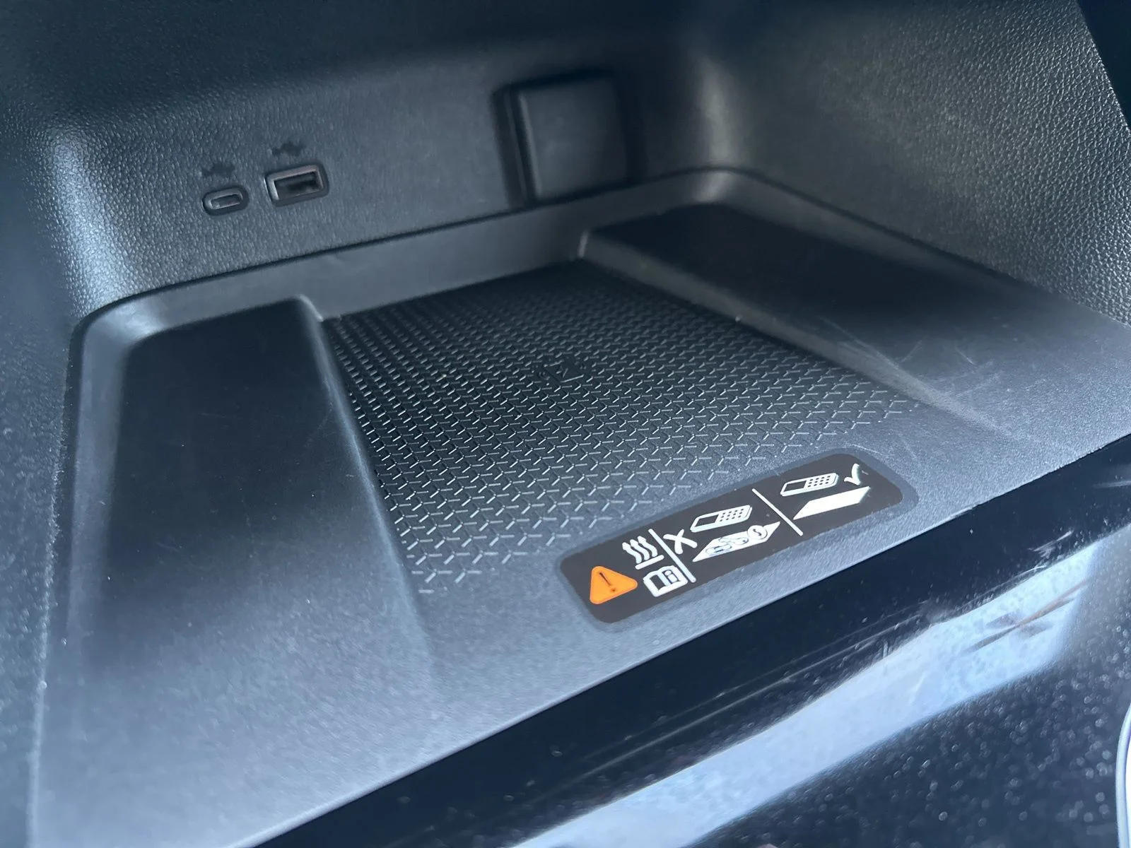 Used 2024 Gray Chevrolet RS image 76