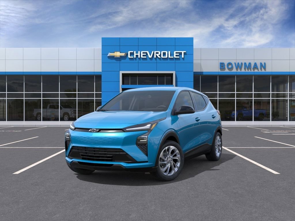 2027 Chevrolet Bolt LT - Photo 8