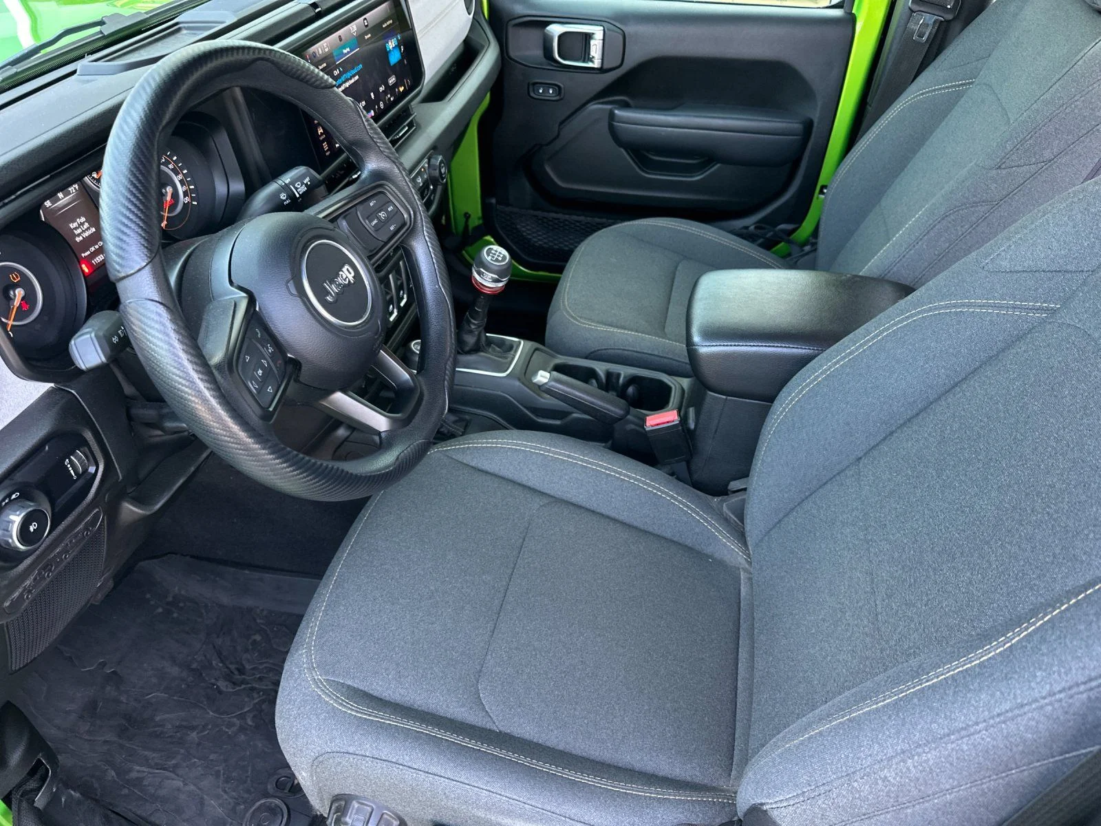 Used 2025 Mojito Clearcoat Jeep Sport image 9