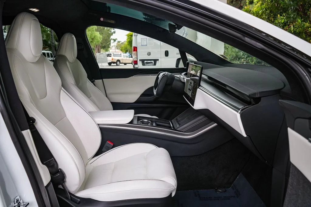 Used 2022 White Tesla Plaid image 15