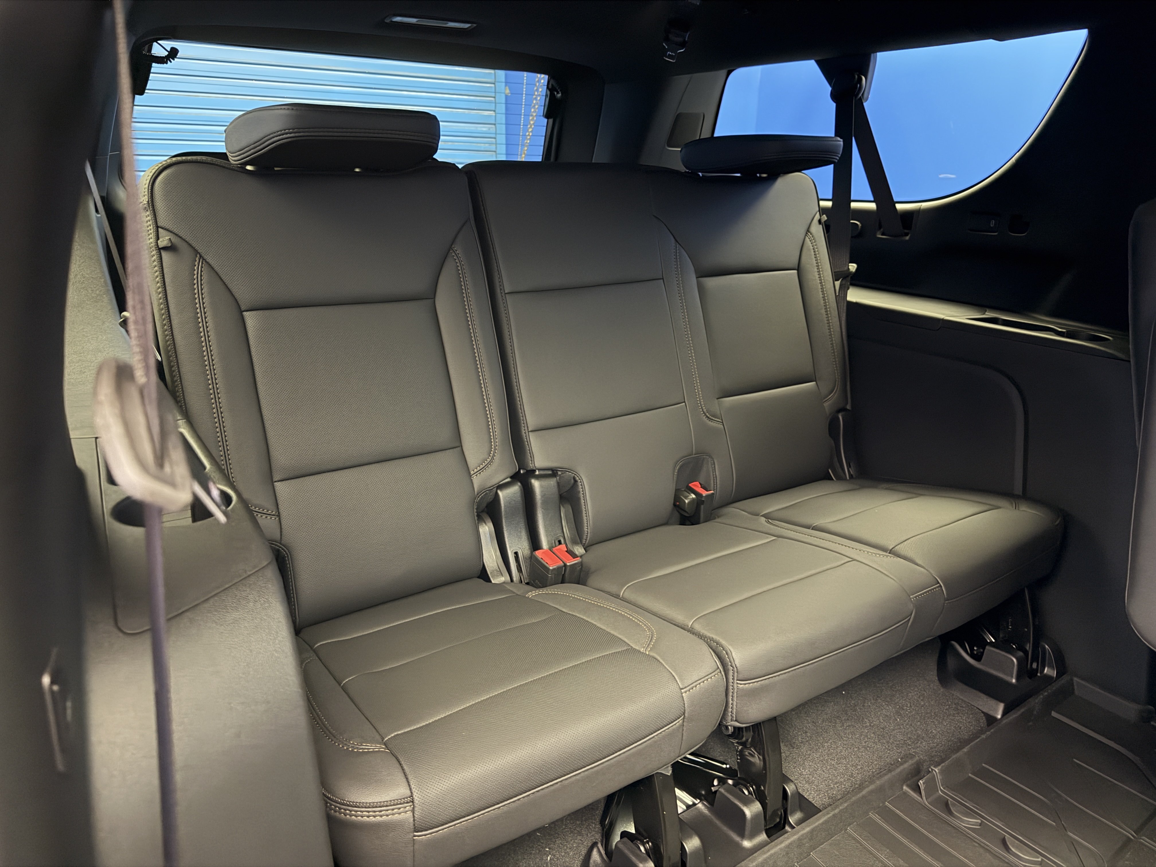 2026 Chevrolet Suburban High Country - Photo 33