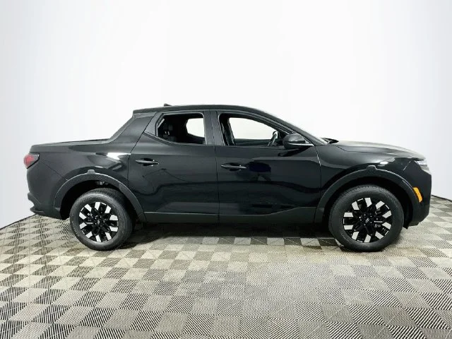 New 2027 Black Hyundai SE image 2