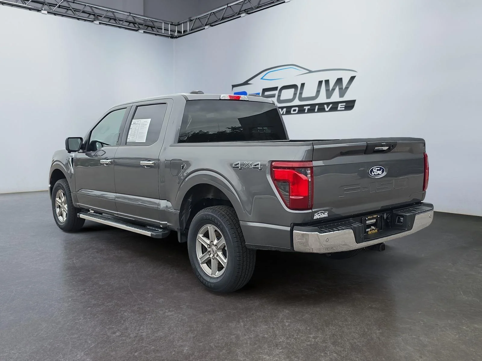 Used 2024 Carbonized Gray Ford XLT image 5