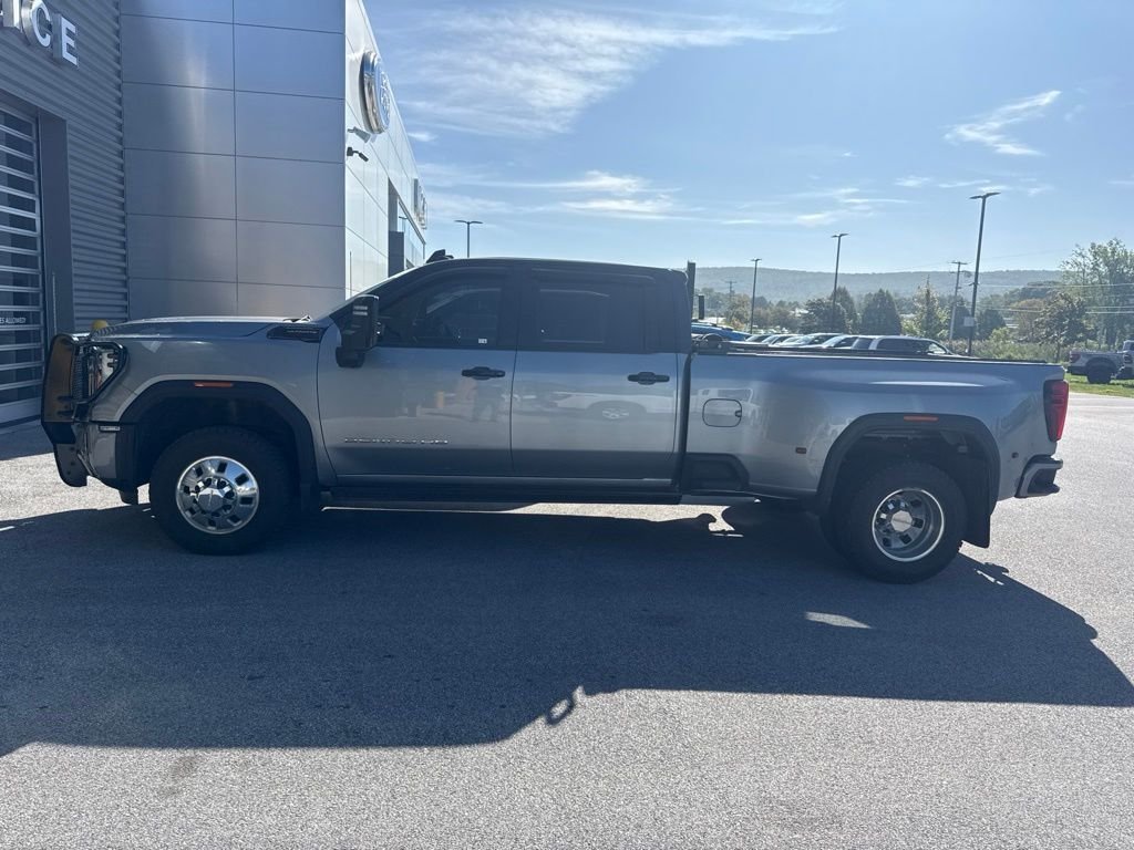 Used 2024 Sterling Metallic GMC Denali Ultimate image 2