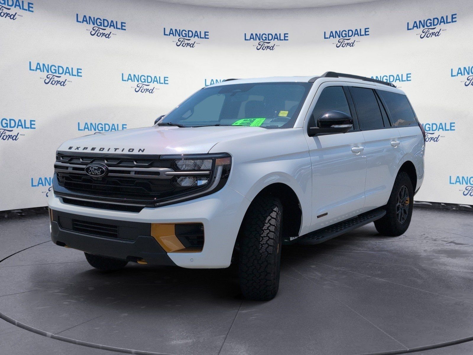 New 2026 Star White Metallic Tri-Coat Ford Tremor image 11