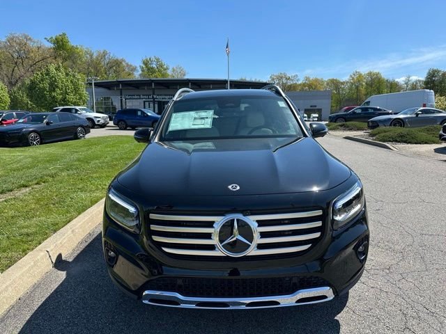 New 2026 Night Black Mercedes-Benz GLB 250 image 8