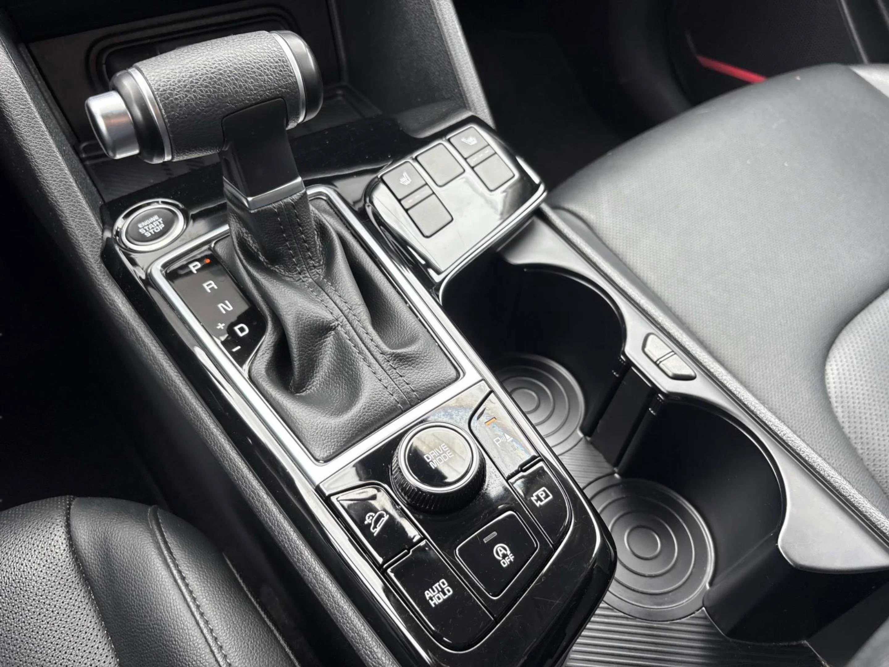 2023 Kia Sportage EX - Photo 32