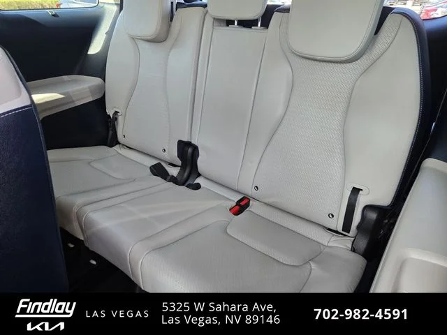 Certified Used 2025 White Kia SX Prestige image 18
