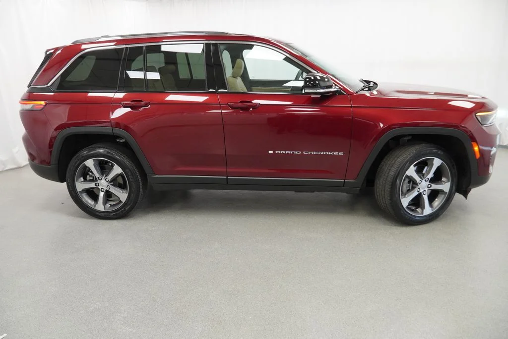 Used 2022 Red Jeep 4xe image 17