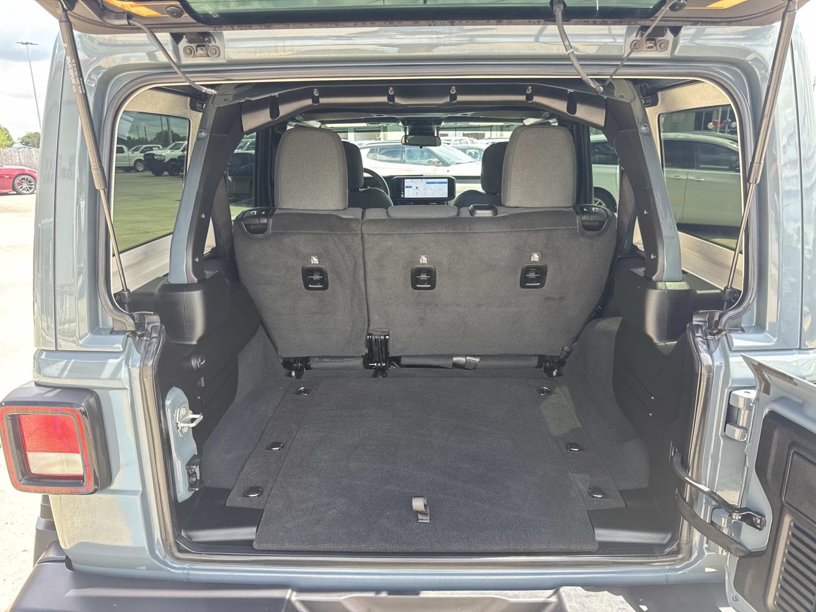 Used 2024 Anvil Clear Coat Jeep Willys image 8