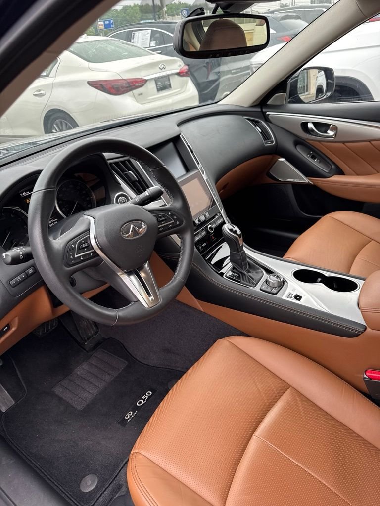 Certified Used 2023 Grand Blue INFINITI LUXE image 3