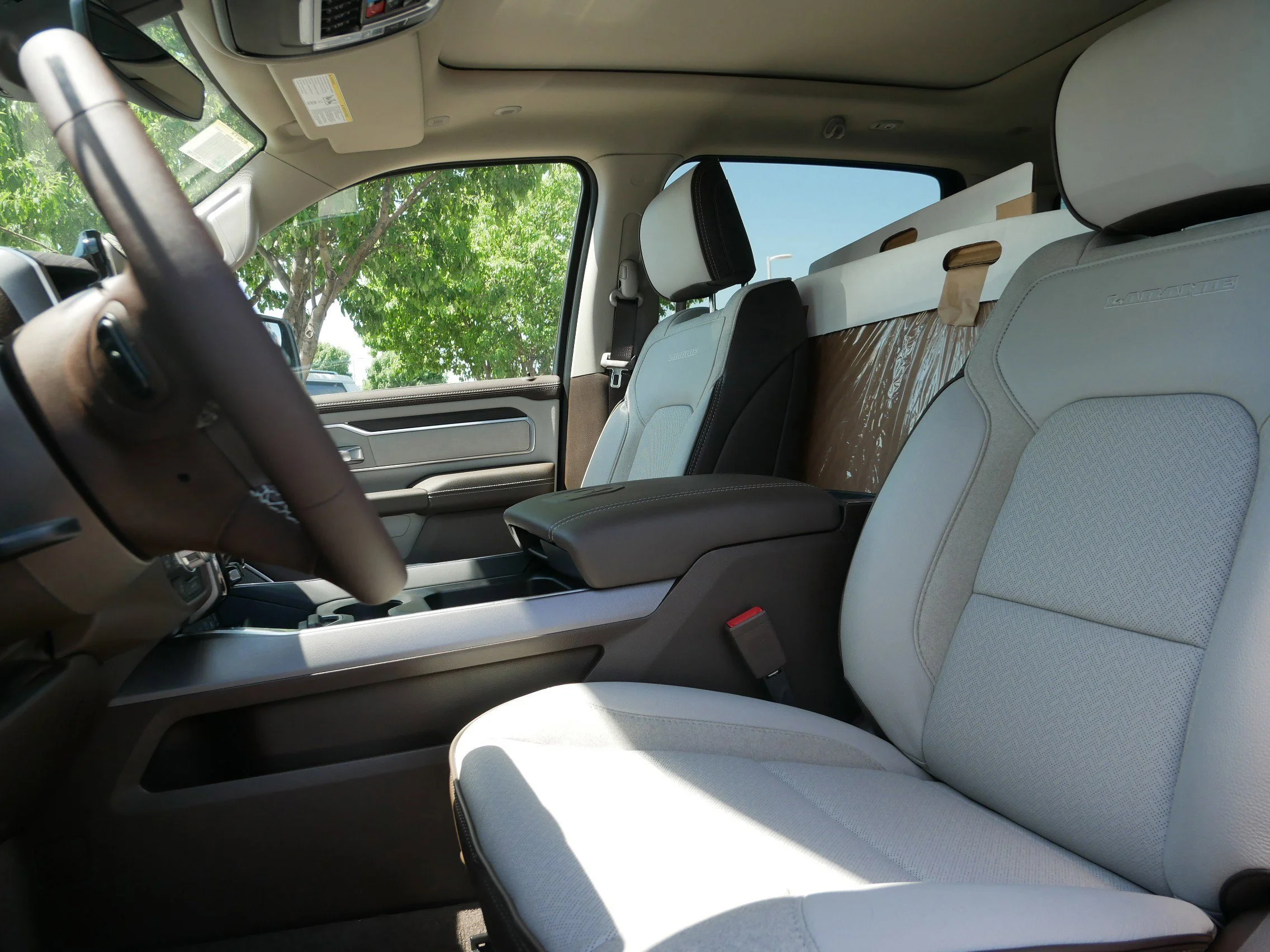 New 2026 Serrano-Green Metallic Exterior Paint RAM Laramie image 9