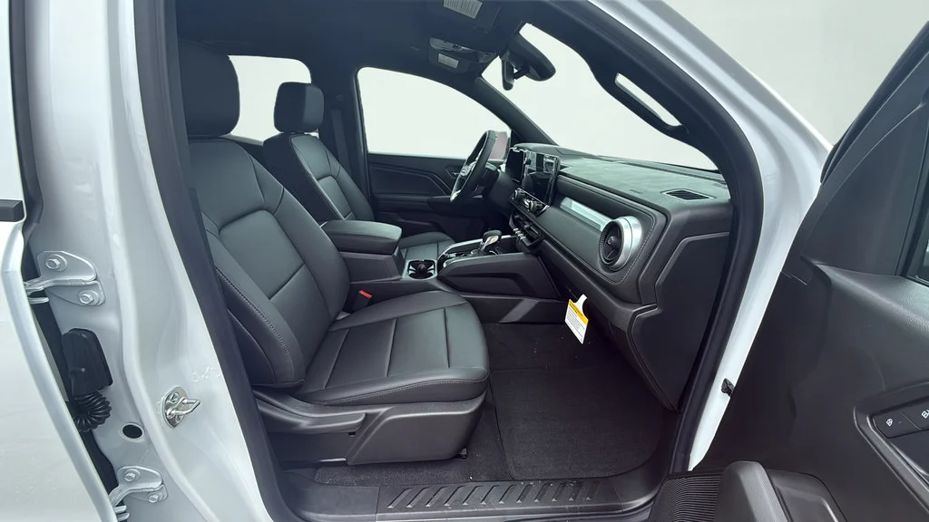 2026 Chevrolet Colorado LT - Photo 34