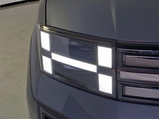 New 2027 Gray Hyundai Limited image 11