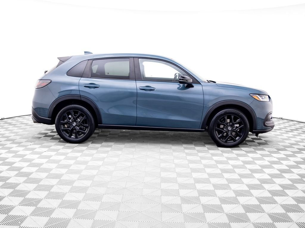 2025 Honda HR-V Sport - Photo 8
