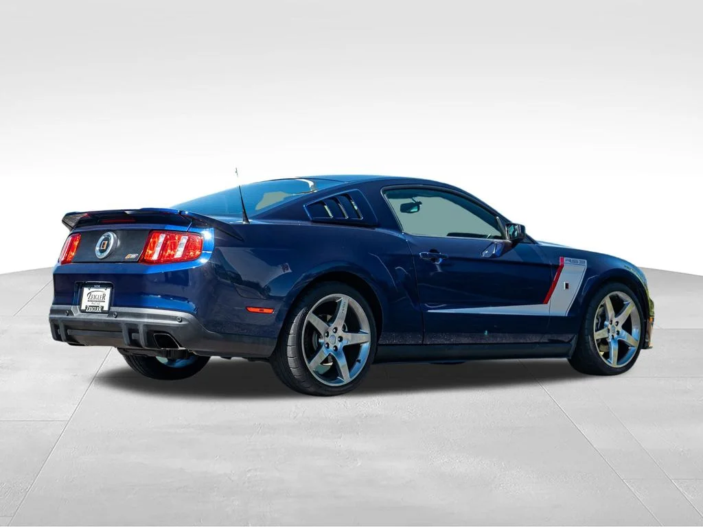 Used 2012 Blue Ford GT Premium image 7
