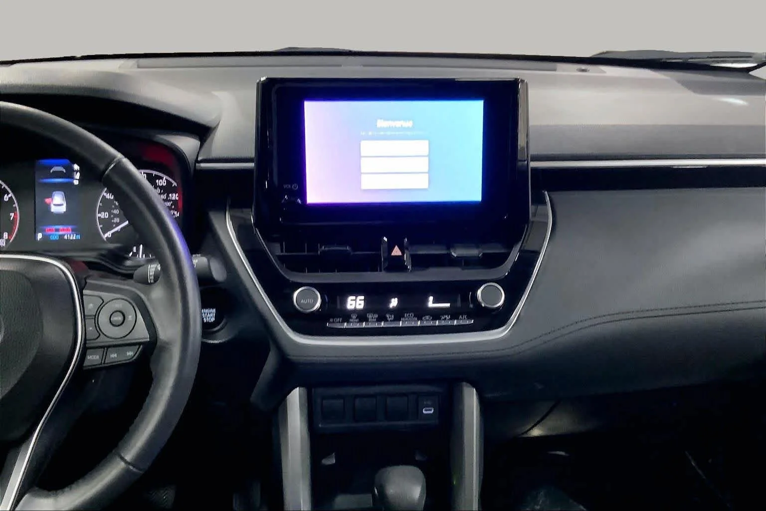 Used 2024 Wind Chill Pearl Toyota LE image 7
