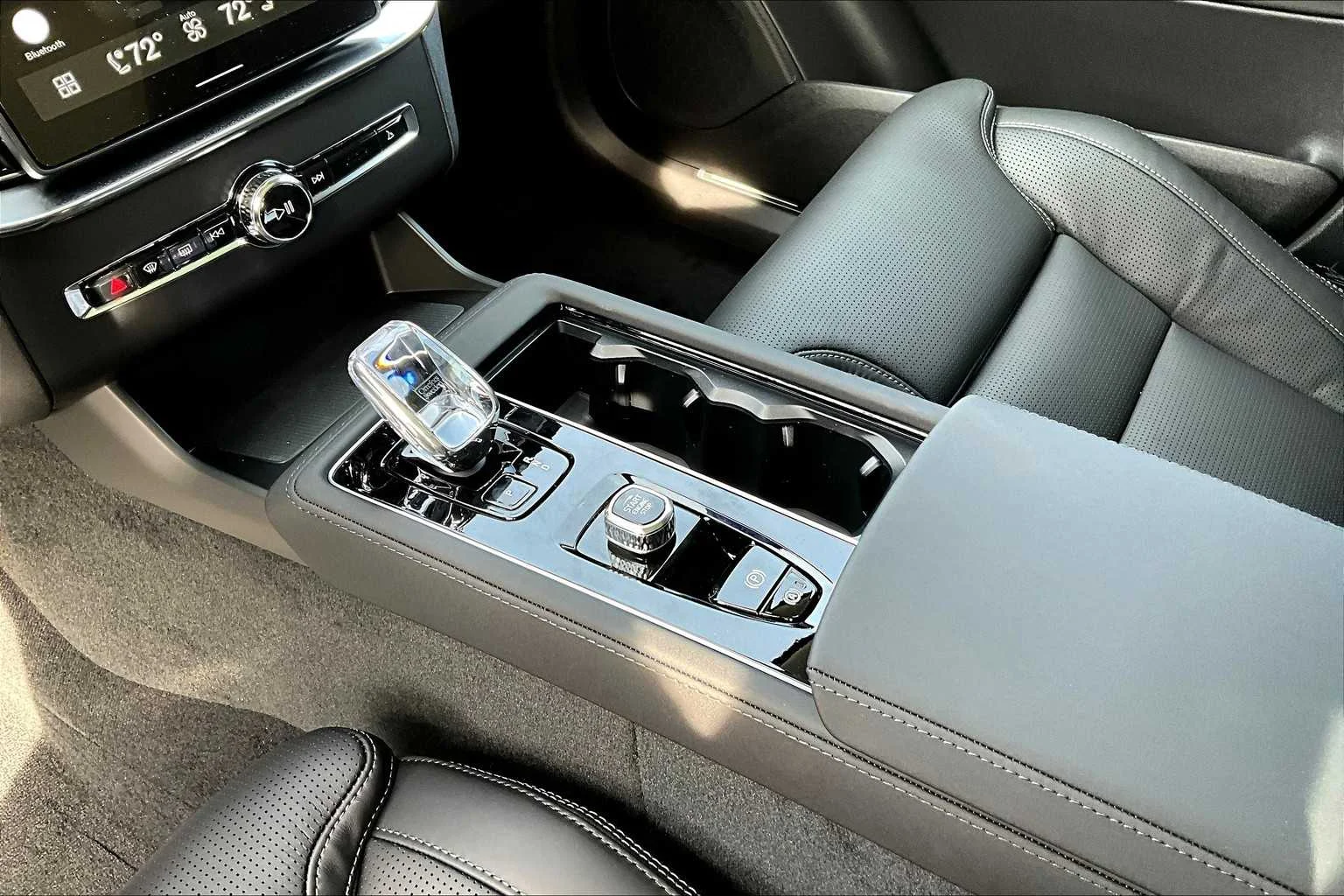 New 2026 Crystal White Volvo Ultra image 10