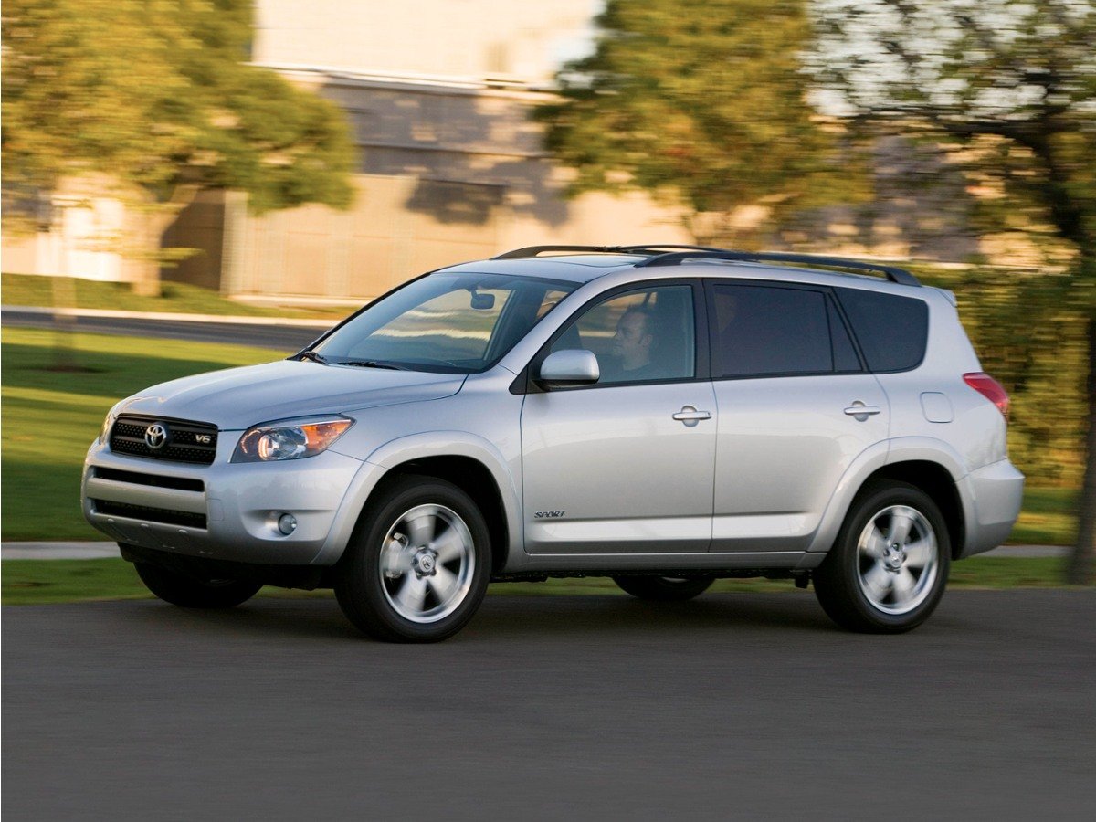Used 2011 Classic Silver Metallic Toyota Base image 1