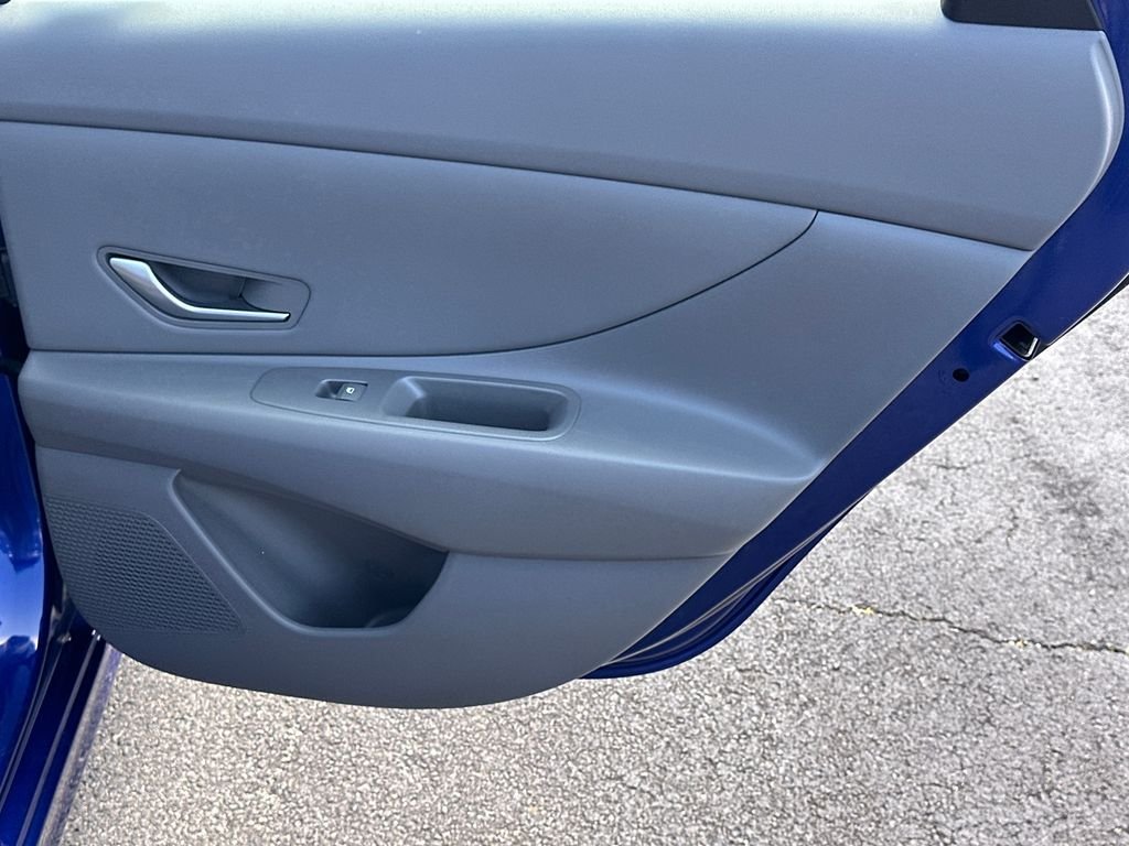 Used 2025 Blue Hyundai SEL Convenience image 16