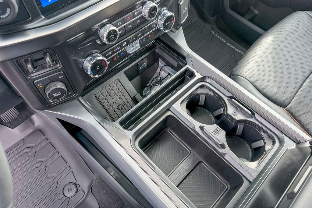 New 2026 Star White Metallic Tri-Coat Ford F-250® Lariat® image 24