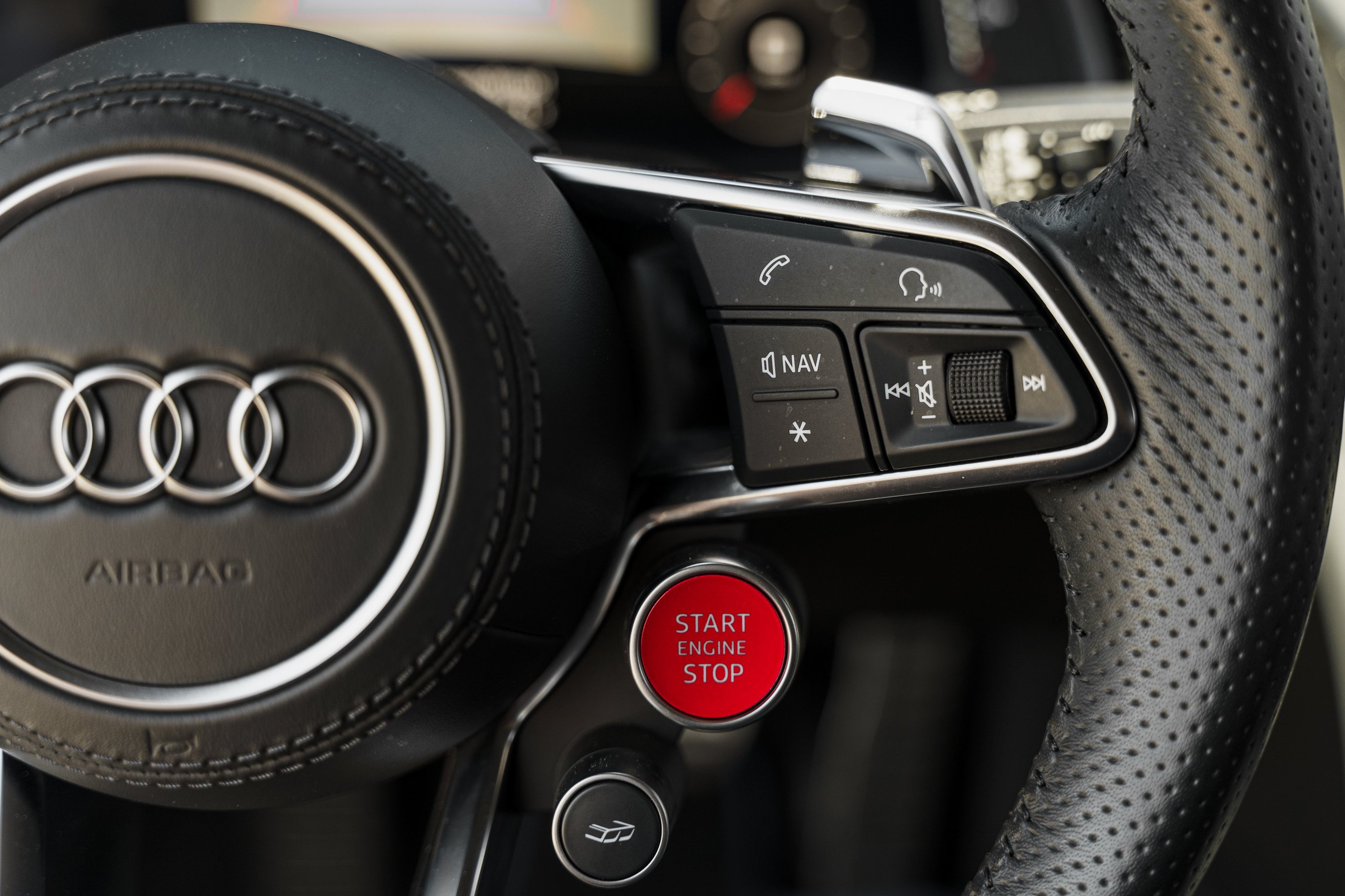 Used 2020 Ascari Blue Metallic Audi V10 performance image 19