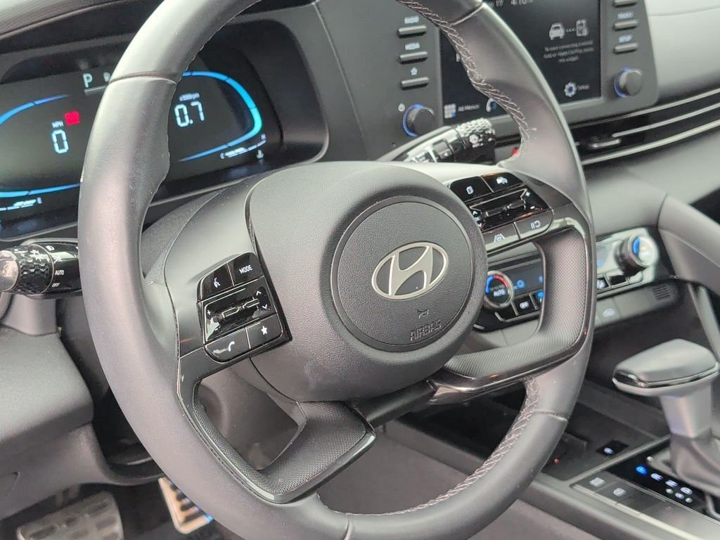 2025 Hyundai Elantra SEL - Photo 23