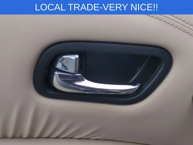 Used 2019 White Nissan SL image 13